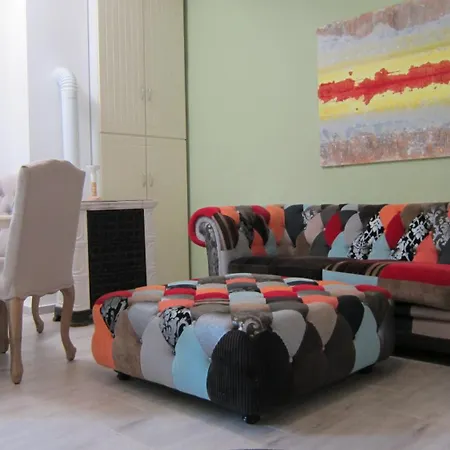 Gara Private Escape With Modern Comfort And Spacious Covered Terrace 度假居 Garabonc