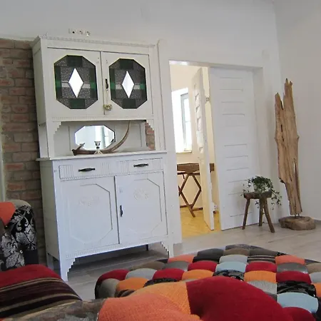 度假居 Gara Private Escape With Modern Comfort And Spacious Covered Terrace Garabonc
