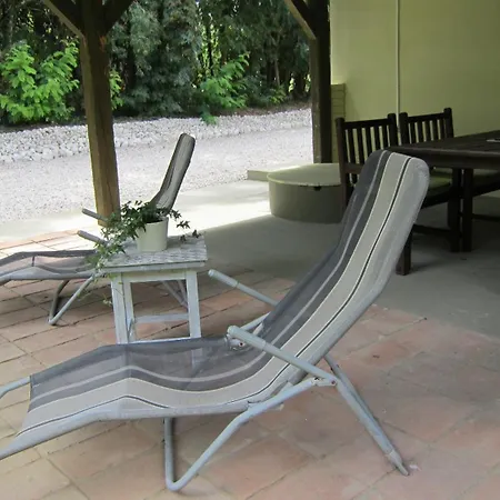 Gara Private Escape With Modern Comfort And Spacious Covered Terrace 度假居 *